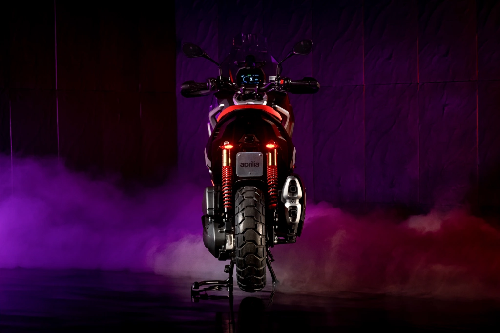 Die Aprilia SR GT 400 Rally Replica ist READY FOR ANYTHING